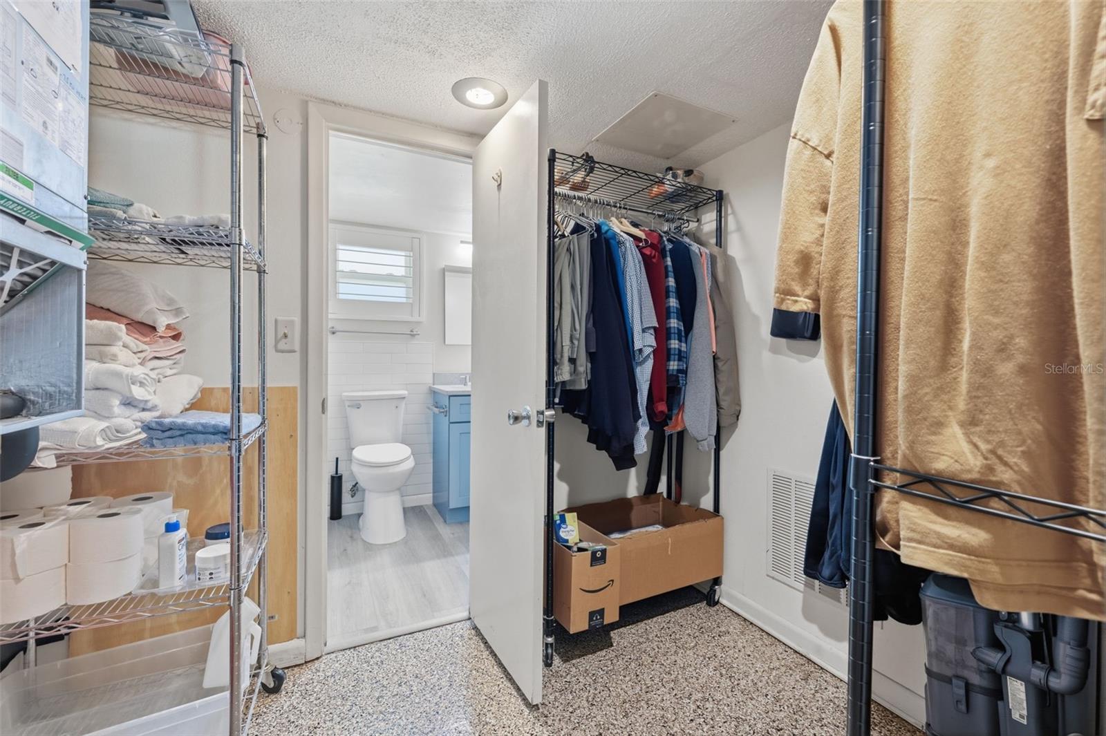 9940 47th Unit 216, St Petersburg, FL 33708