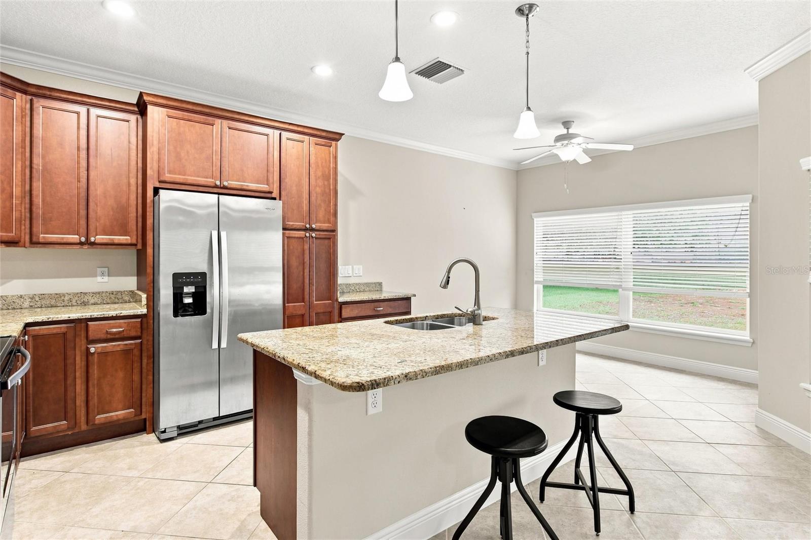 555 Dowling, Lady Lake, FL 32159