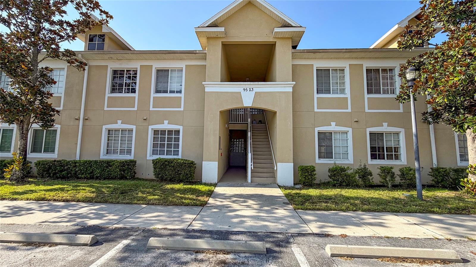 9523 Grovedale Unit 101, Riverview, FL 33578