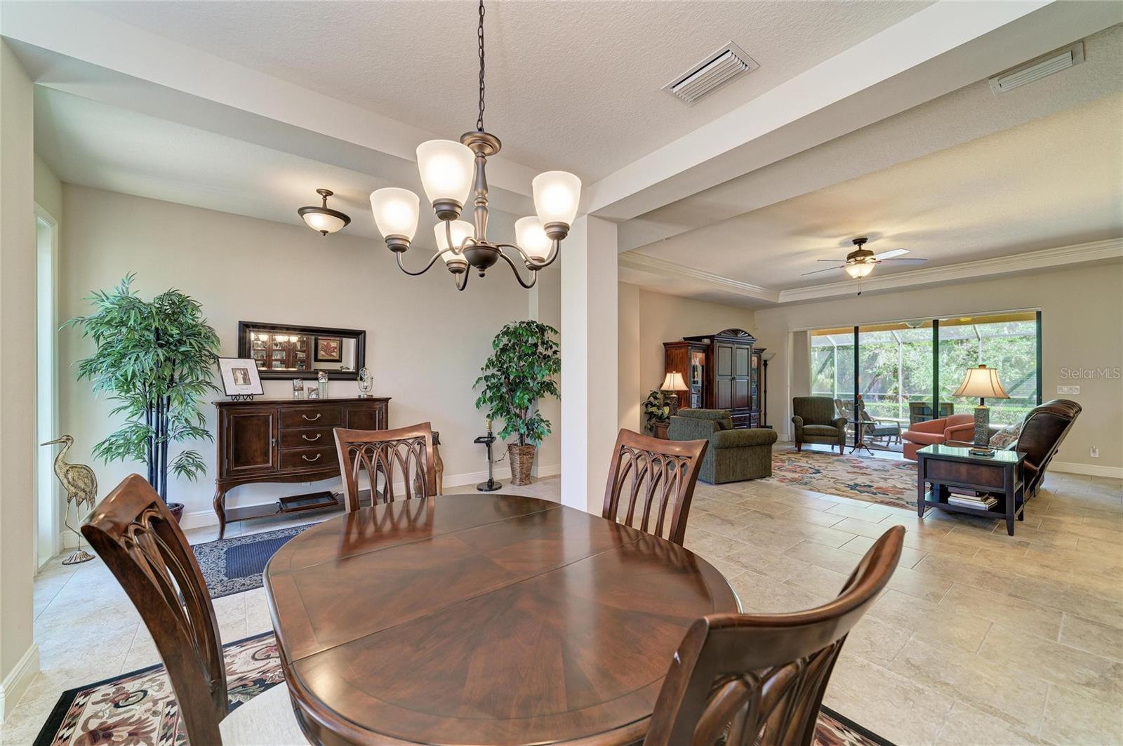 517 Chantilly, Bradenton, FL 34212