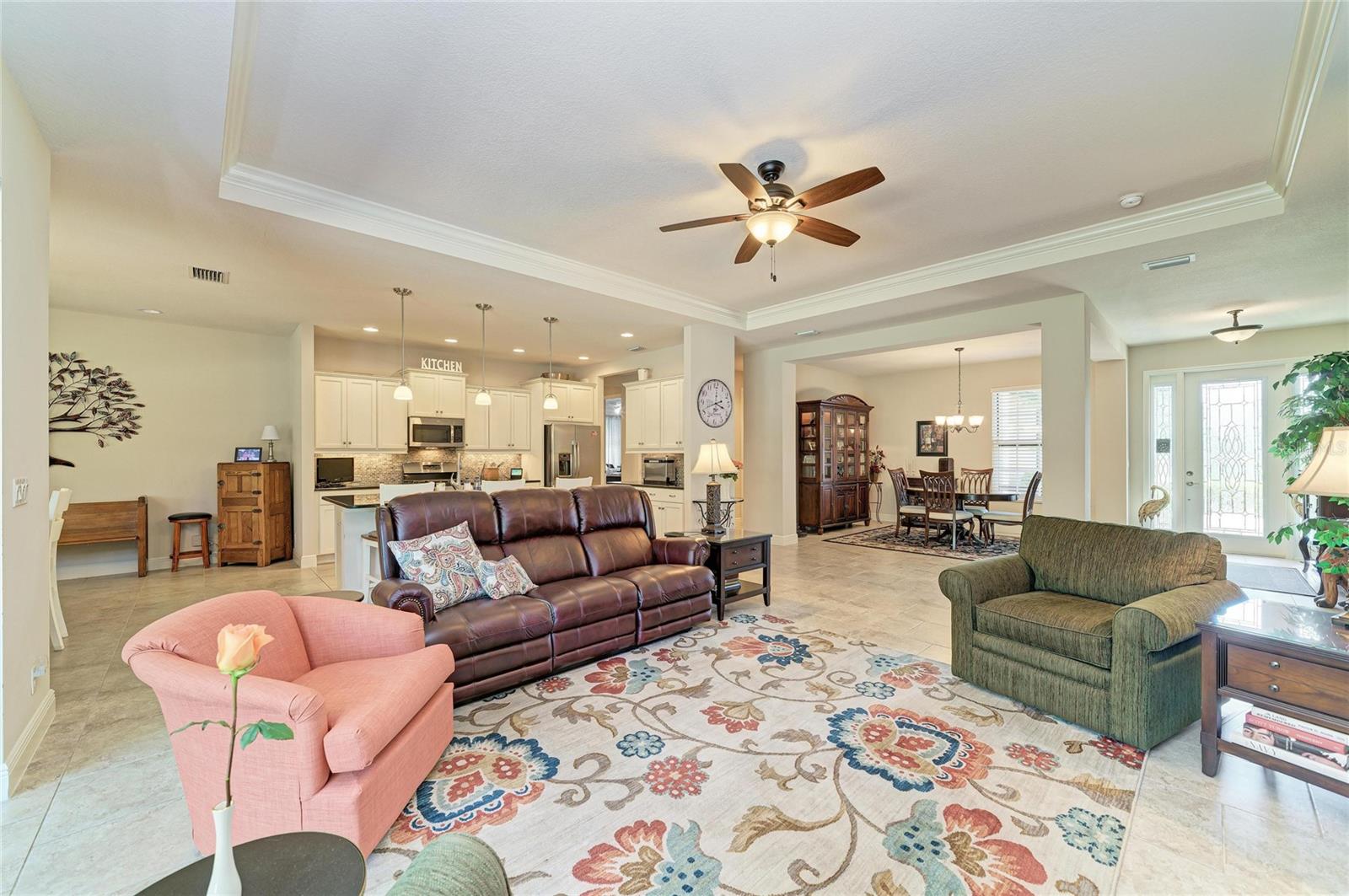 517 Chantilly, Bradenton, FL 34212