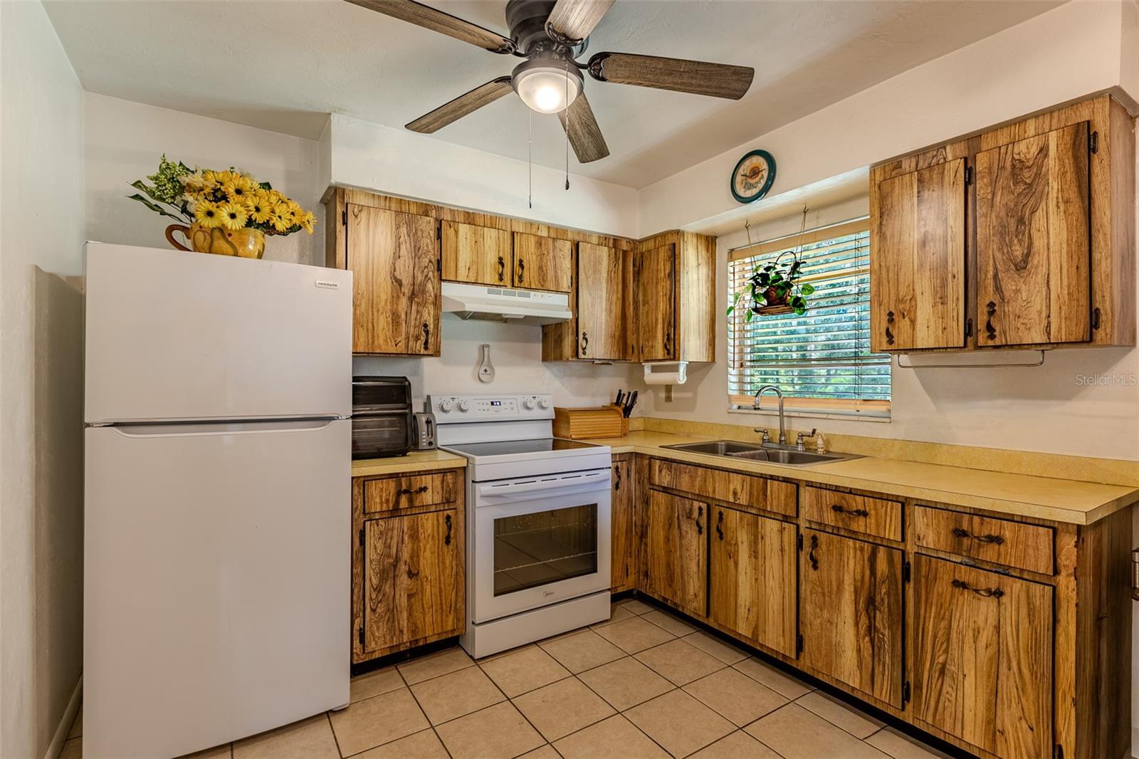 17697 222nd, High Springs, FL 32643
