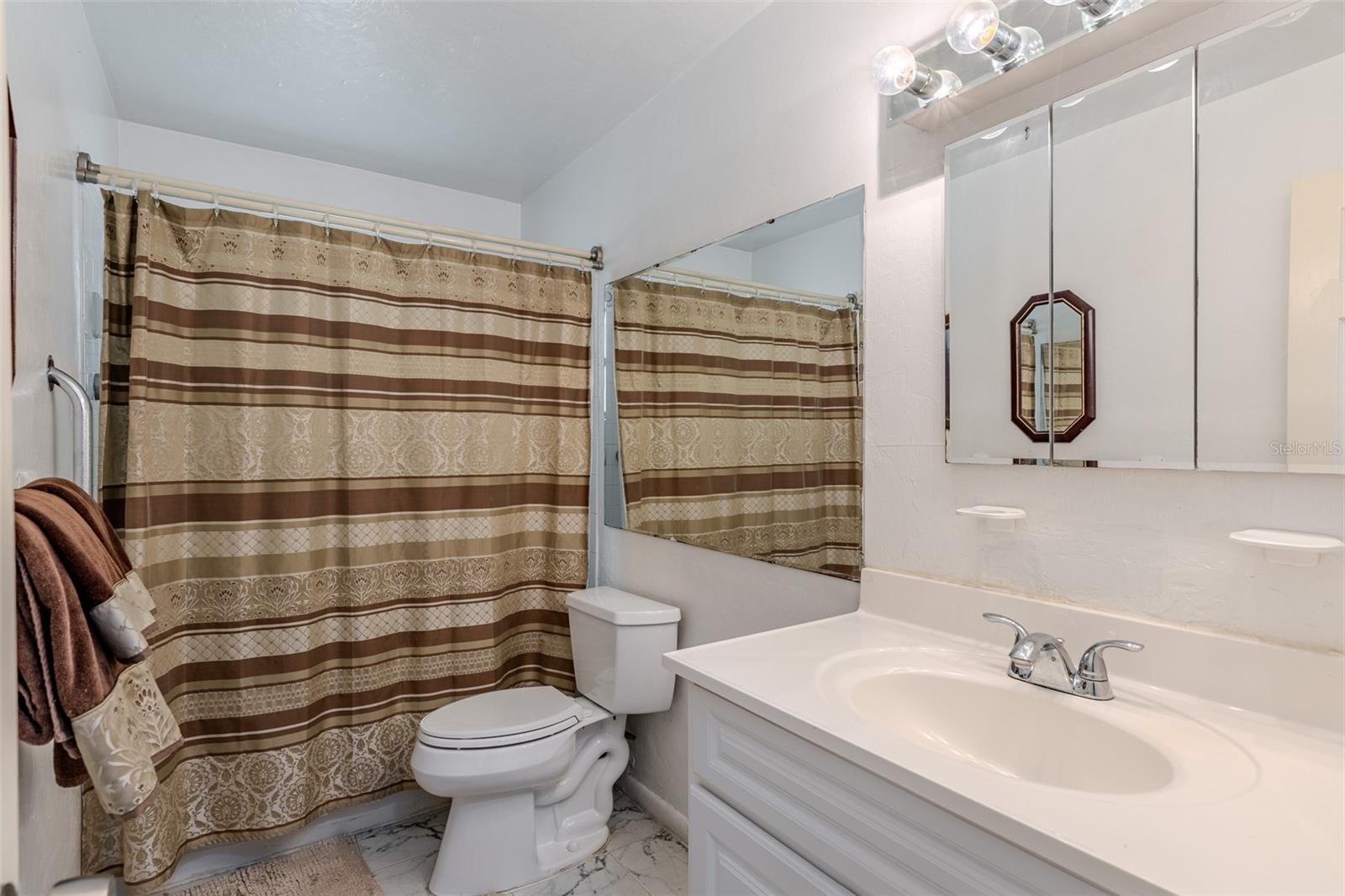 17697 222nd, High Springs, FL 32643