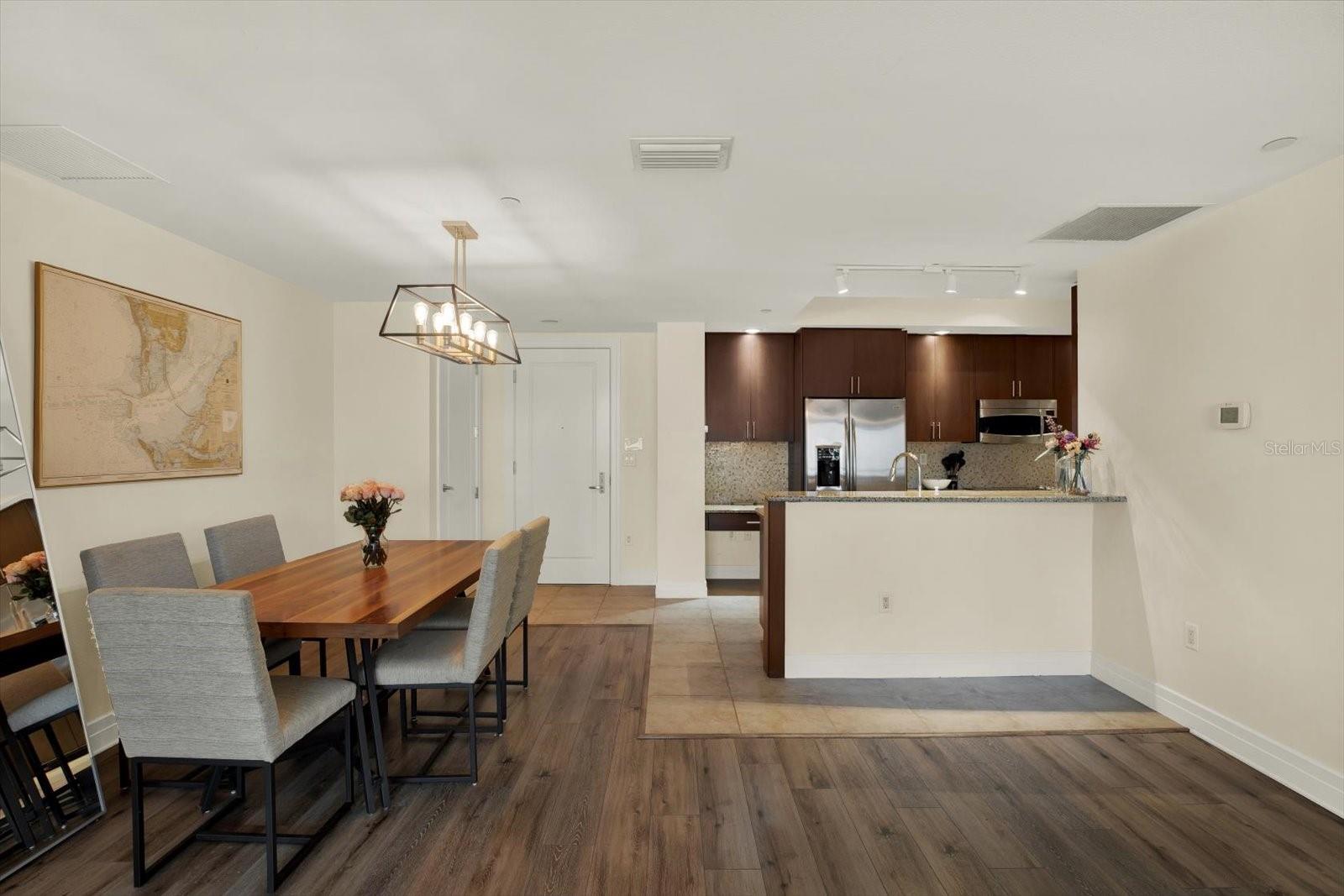 331 Cleveland Unit 212, Clearwater, FL 33755
