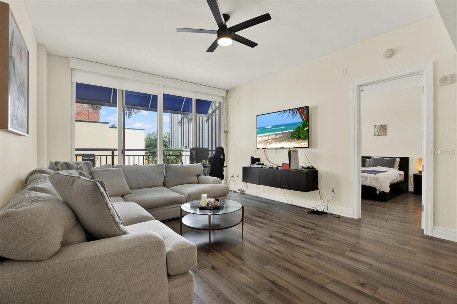 331 Cleveland Unit 212, Clearwater, FL 33755