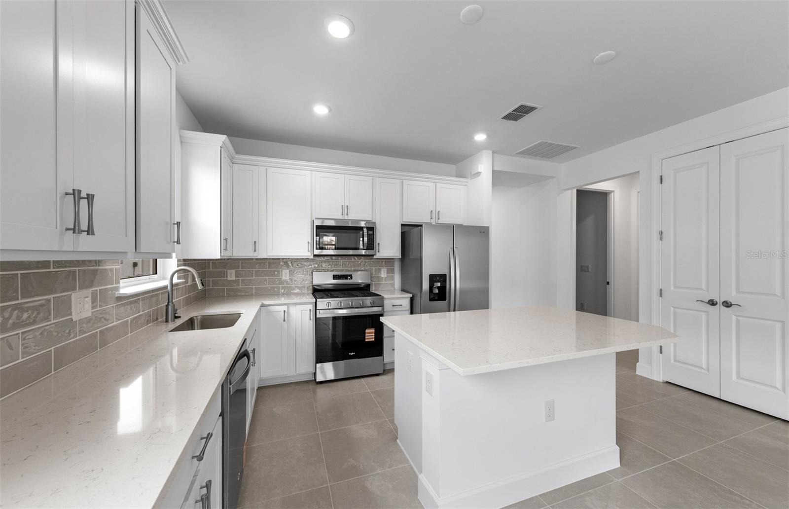 1611 Tavira, Englewood, FL 34223