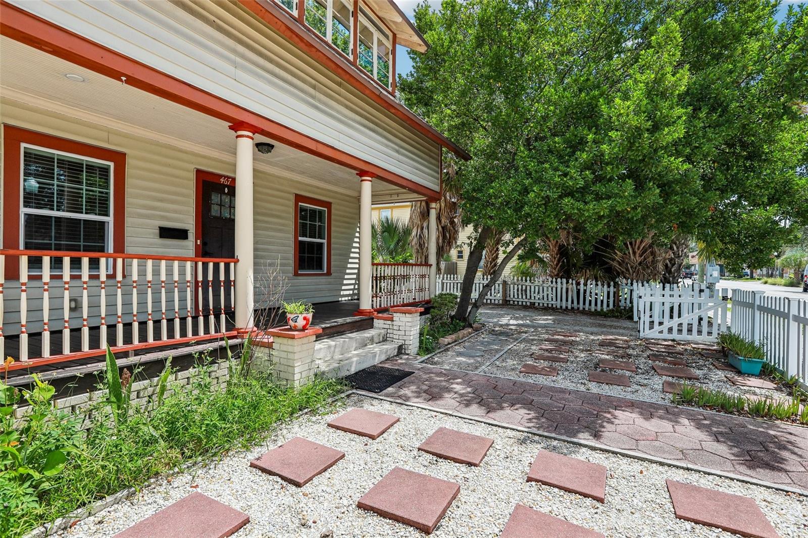 467 9th, St Petersburg, FL 33701