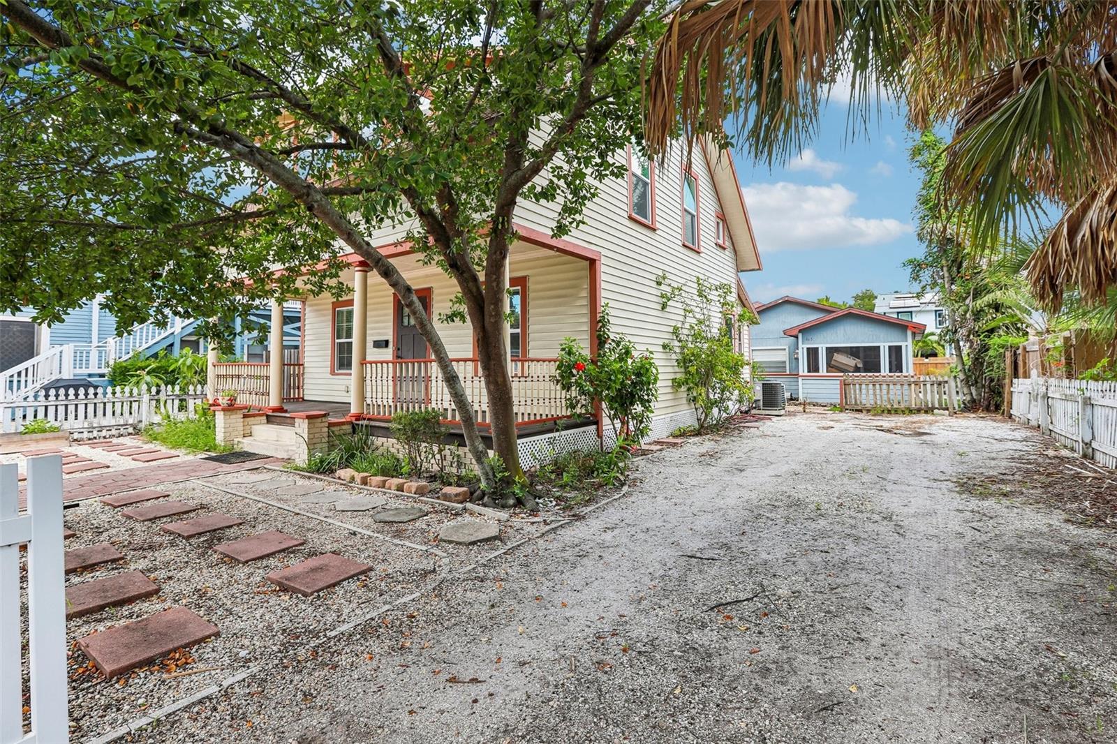 467 9th, St Petersburg, FL 33701