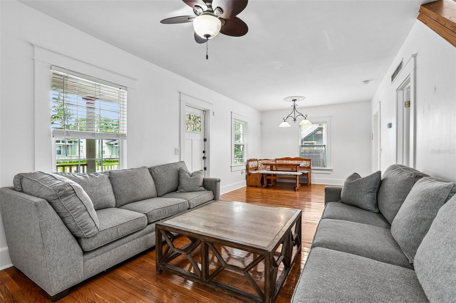 467 9th, St Petersburg, FL 33701