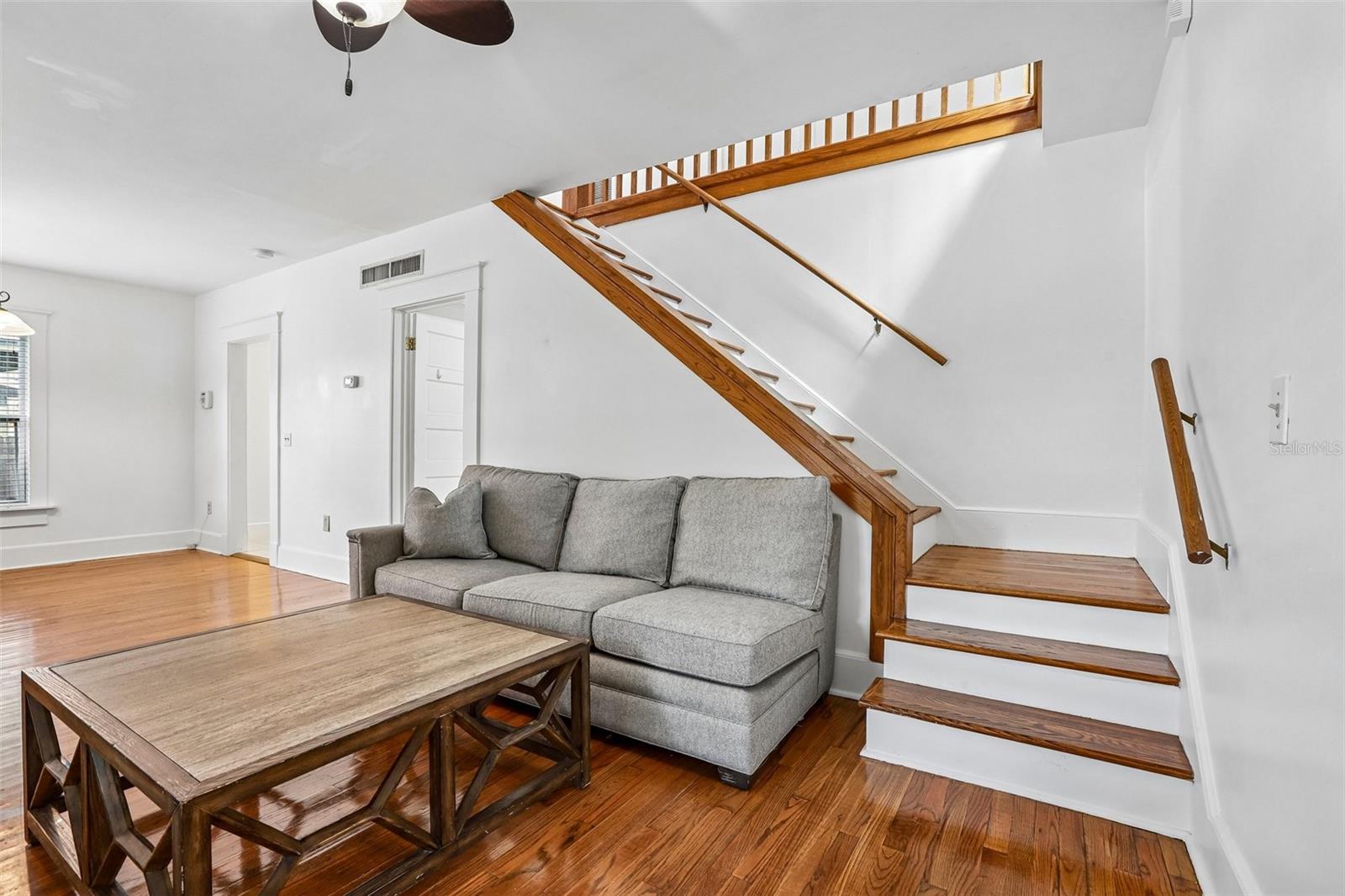 467 9th, St Petersburg, FL 33701
