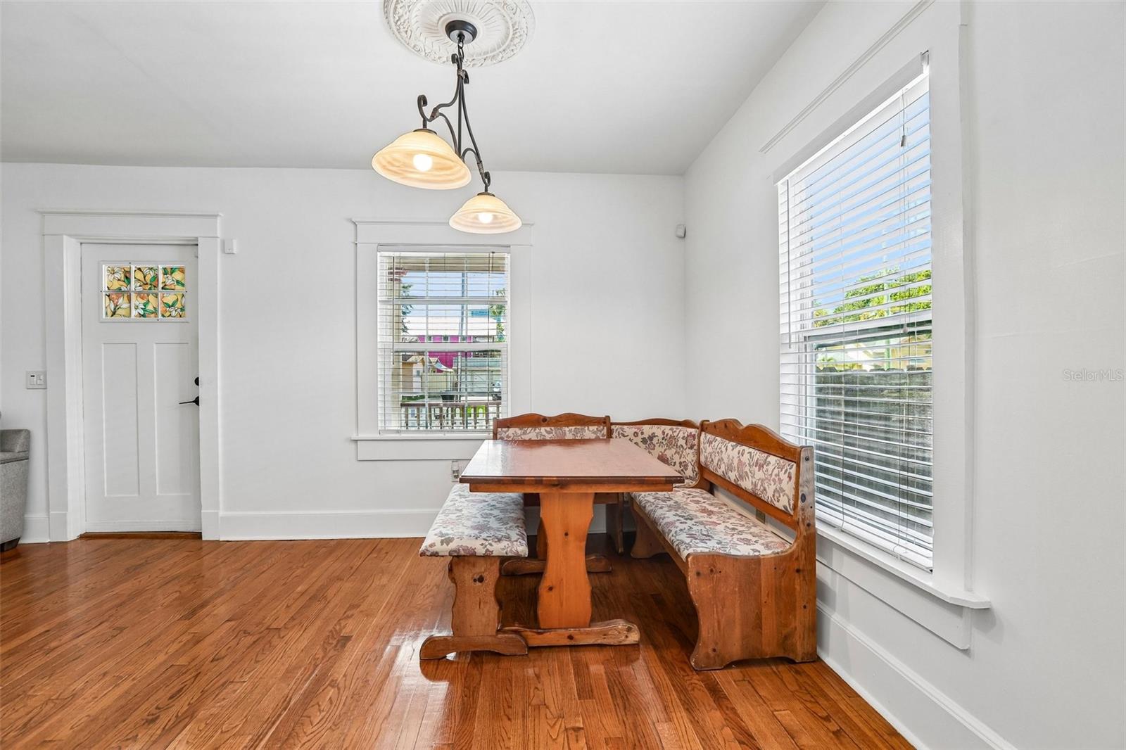 467 9th, St Petersburg, FL 33701
