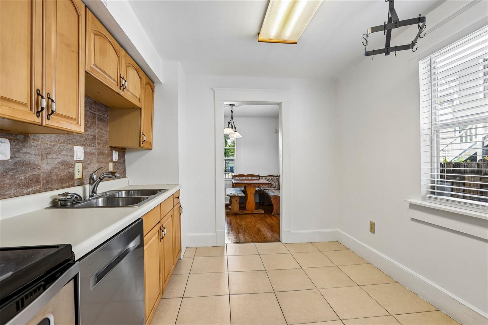 467 9th, St Petersburg, FL 33701