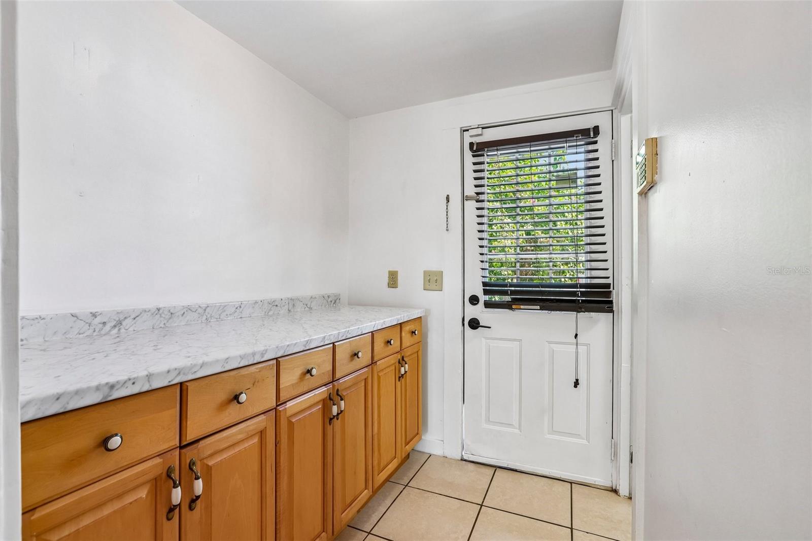 467 9th, St Petersburg, FL 33701