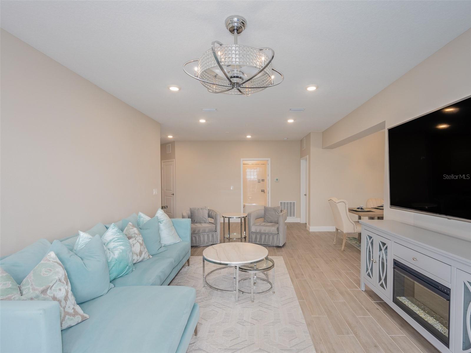 7517 Laureate Unit 4303, Orlando, FL 32827