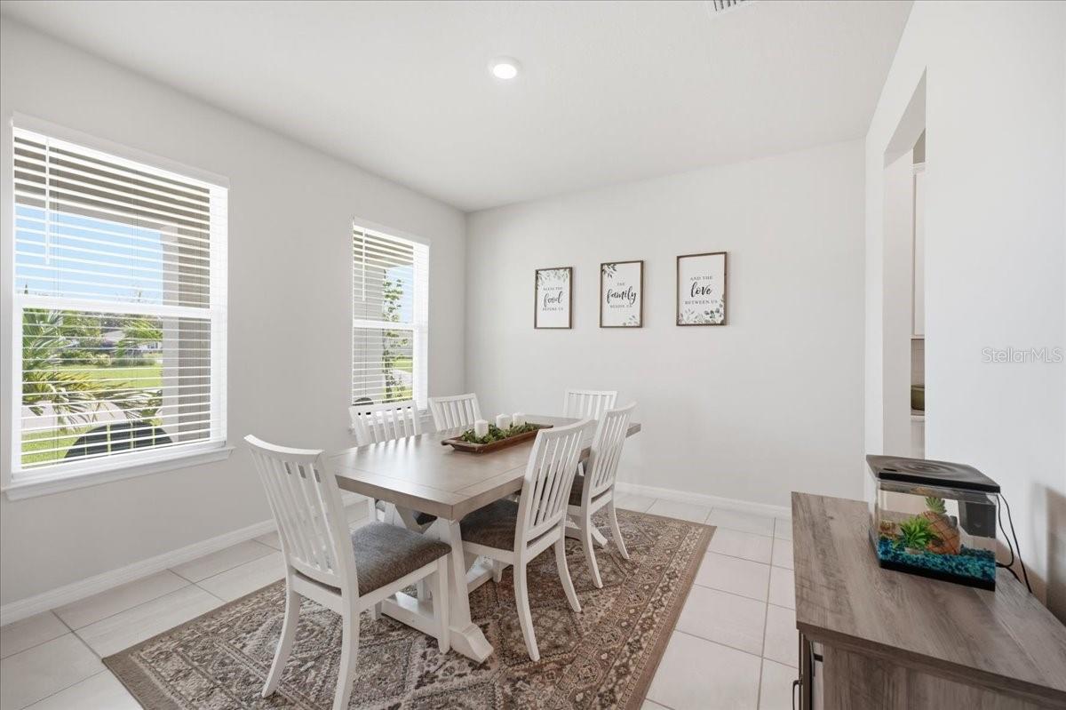 16018 6th, Bradenton, FL 34212