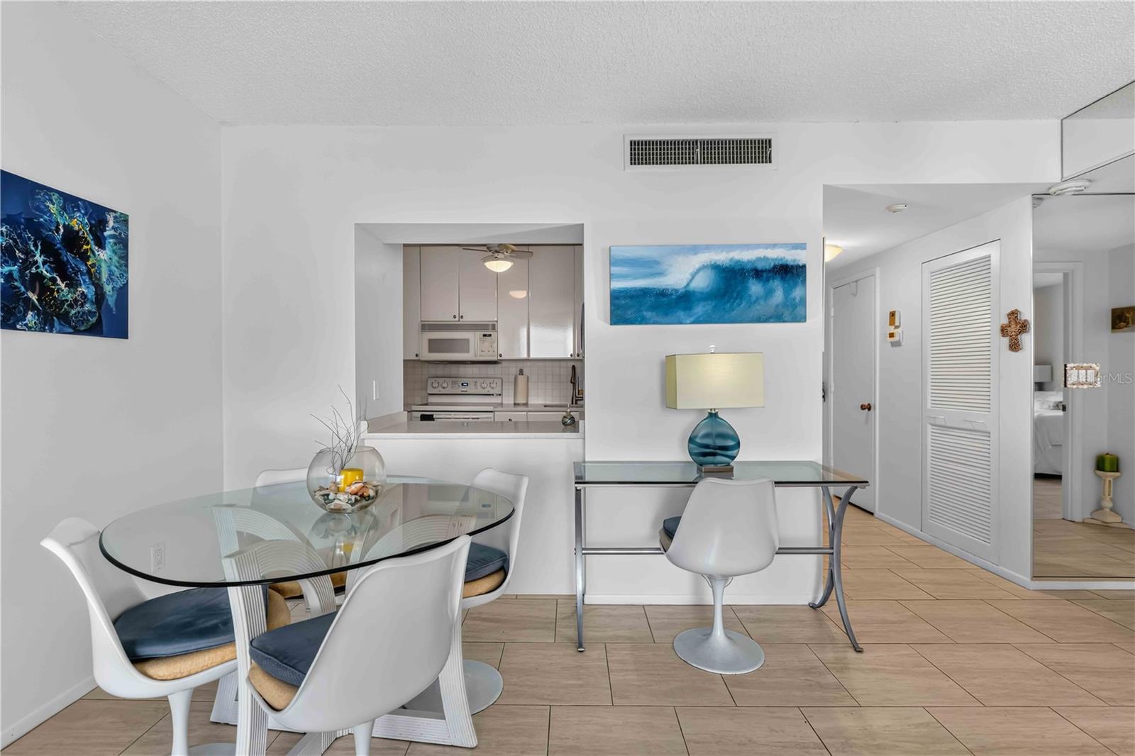 1212 Ben Franklin Unit 1205, Sarasota, FL 34236