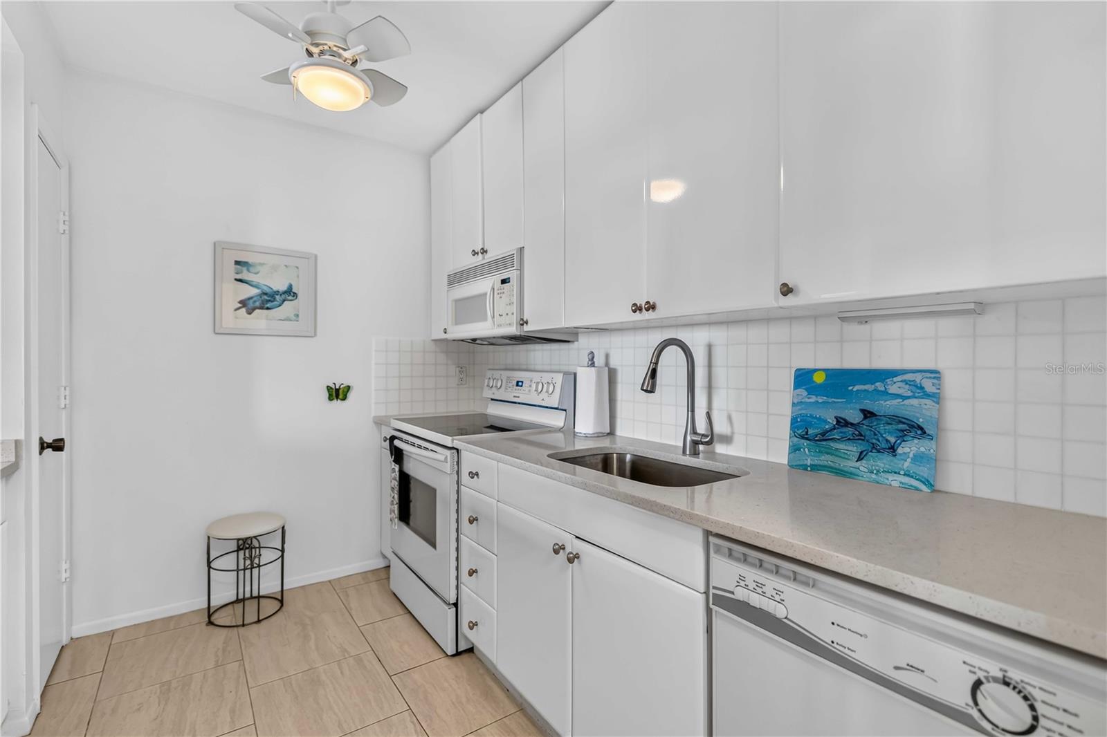 1212 Ben Franklin Unit 1205, Sarasota, FL 34236