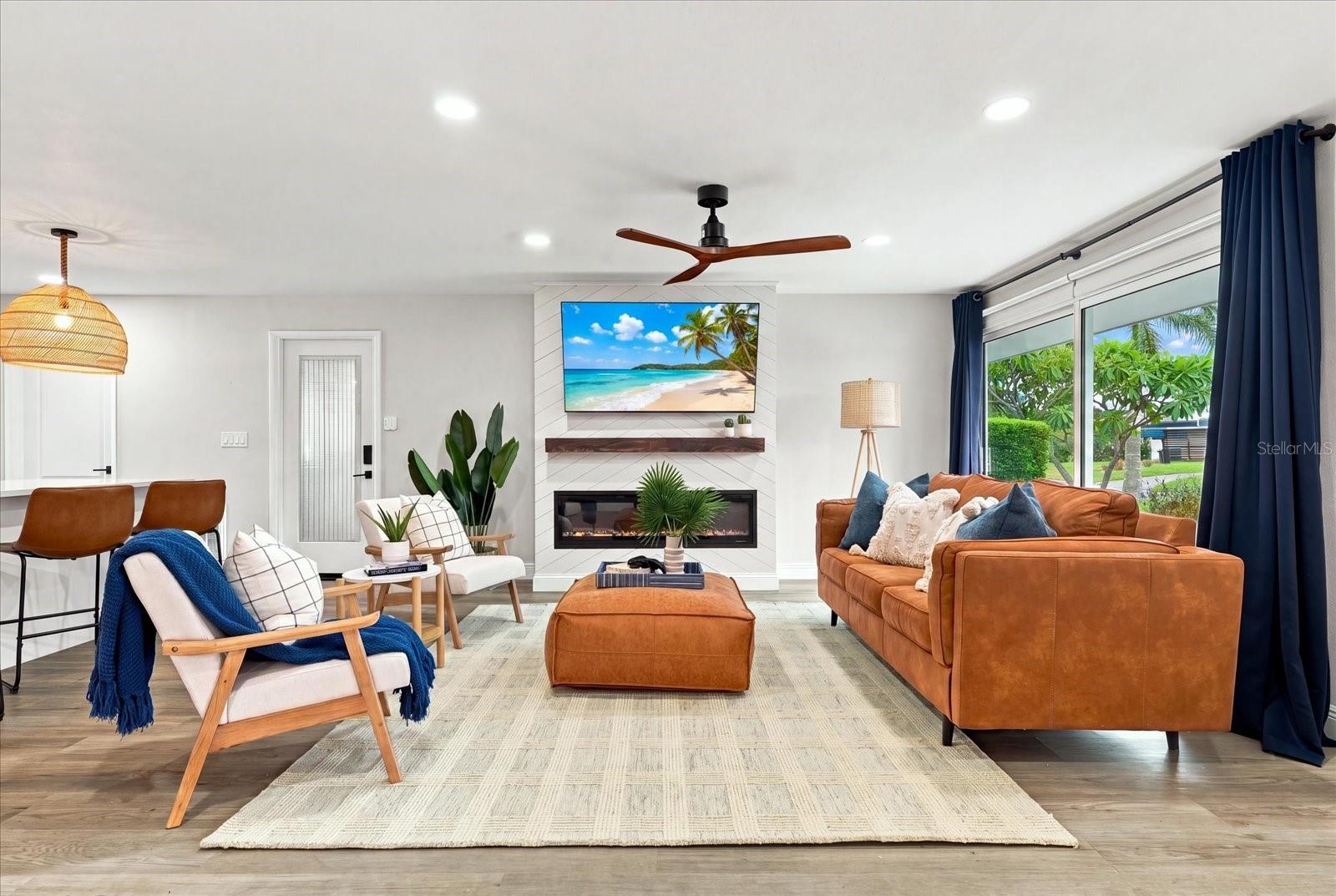 5188 40th, St Petersburg, FL 33711