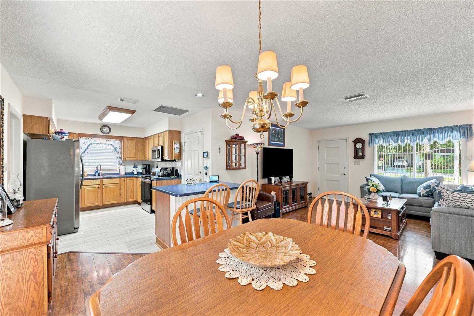 518 129th, Tampa, FL 33612