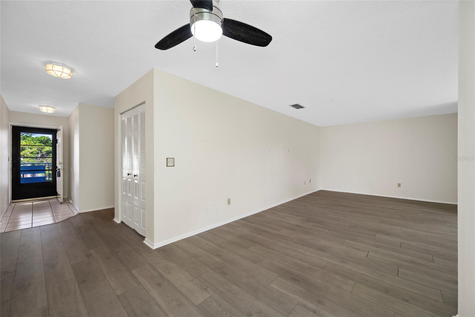 5970 80th Unit 409, St Petersburg, FL 33709