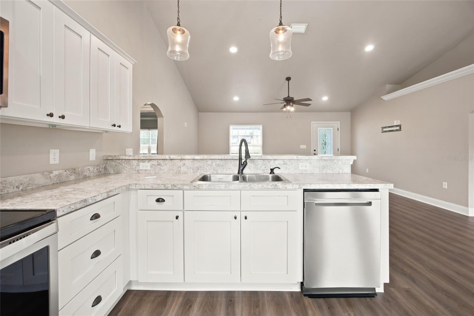 831 150th, Williston, FL 32696