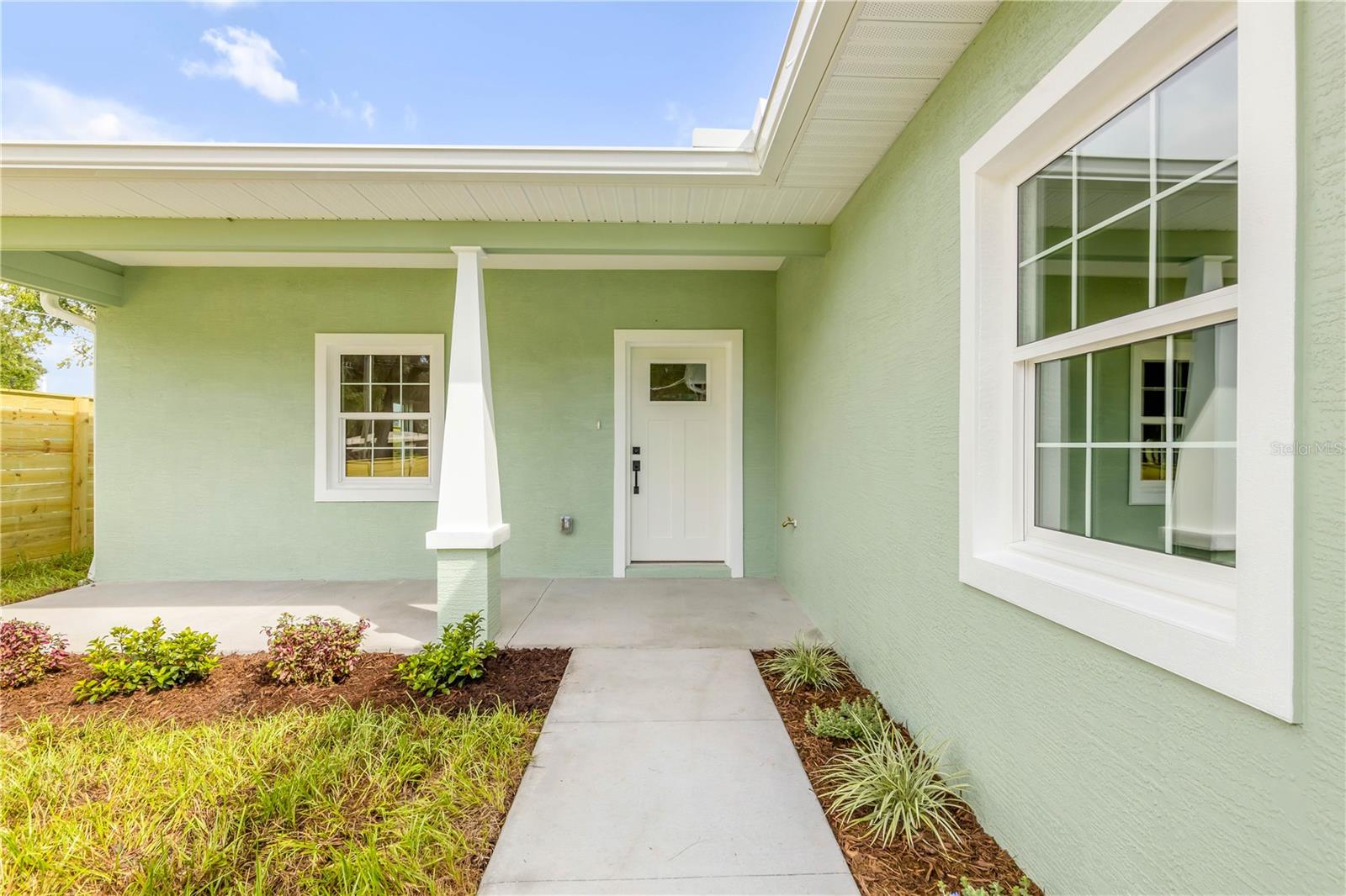 124 Indian Creek, Oak Hill, FL 32759