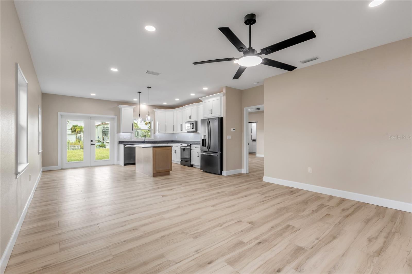 124 Indian Creek, Oak Hill, FL 32759