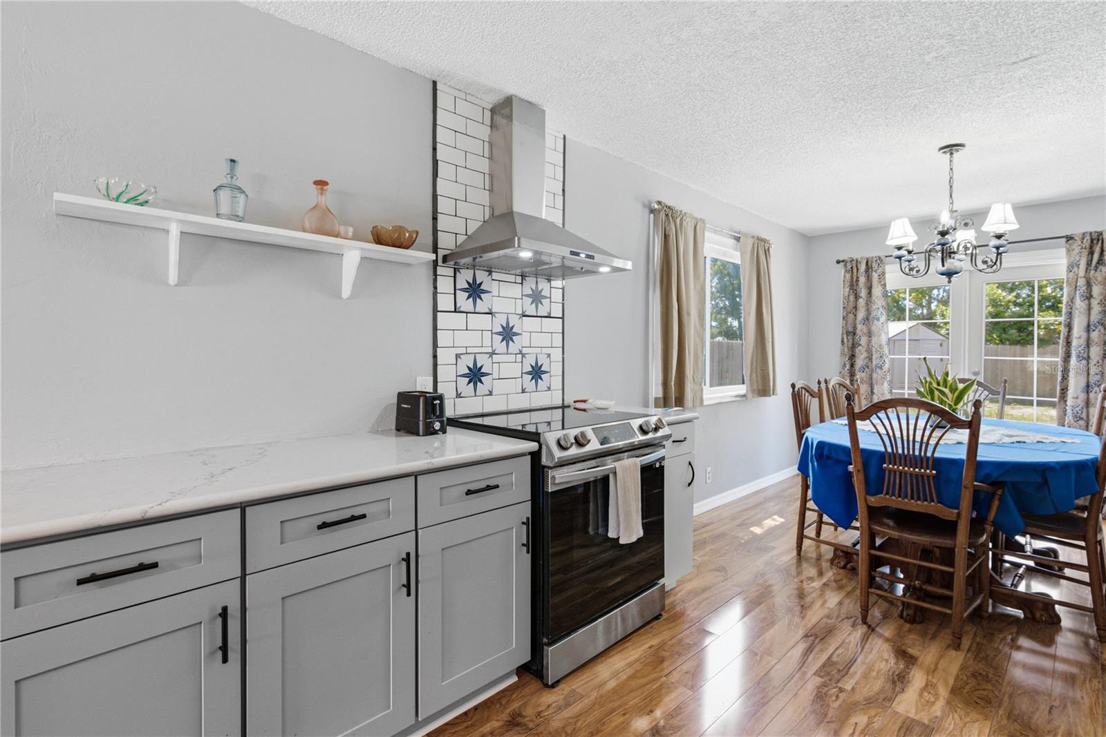 5326 6th, St Petersburg, FL 33707