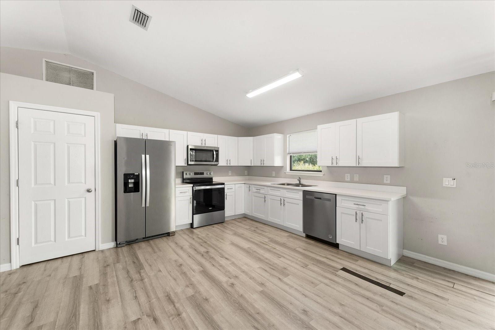 2710 70th, Lehigh Acres, FL 33971