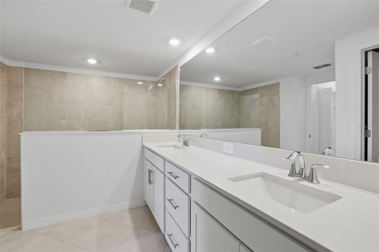 19238 Cherrystone Unit 101, Bradenton, FL 34211
