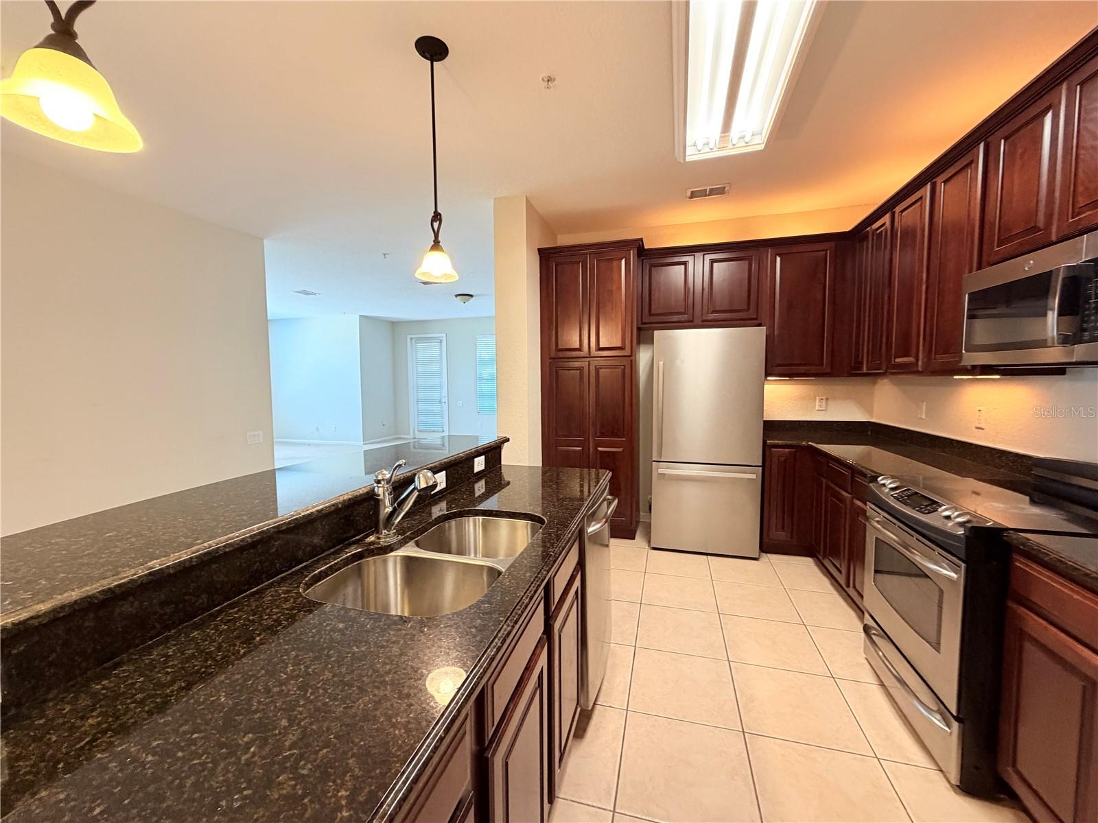 3368 Robert Trent Jones Unit 10408, Orlando, FL 32835