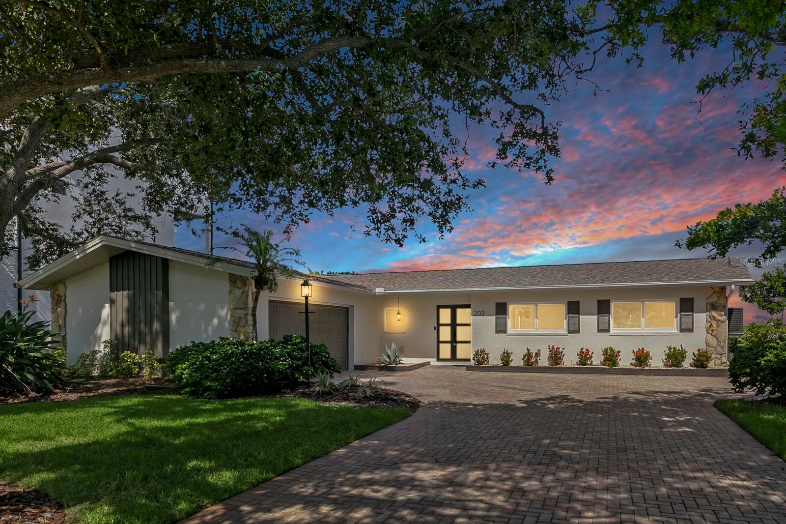 202 Driftwood, Largo, FL 33770