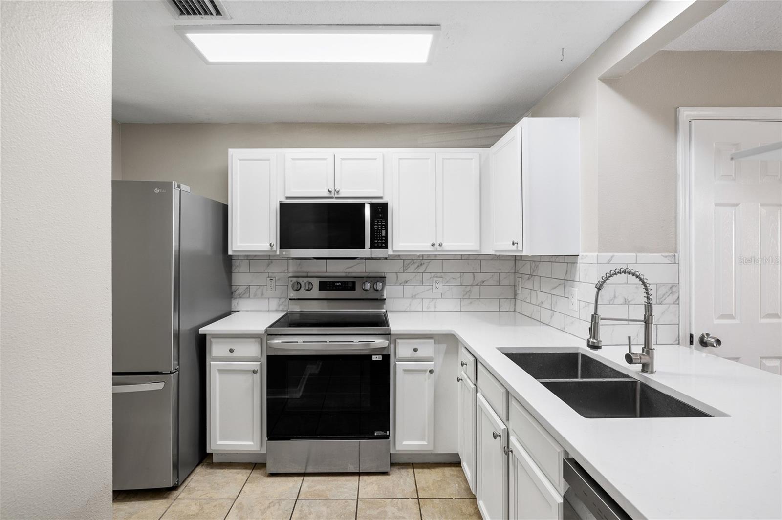 10840 Lake Saint Charles, Riverview, FL 33578