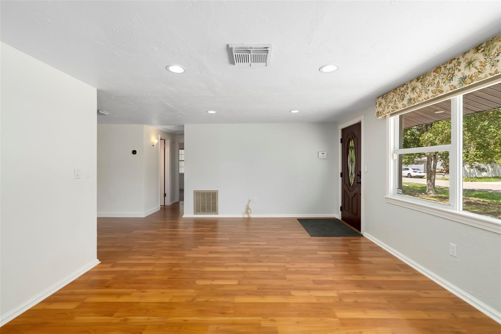 2702 Grand Cayman, Sarasota, FL 34231