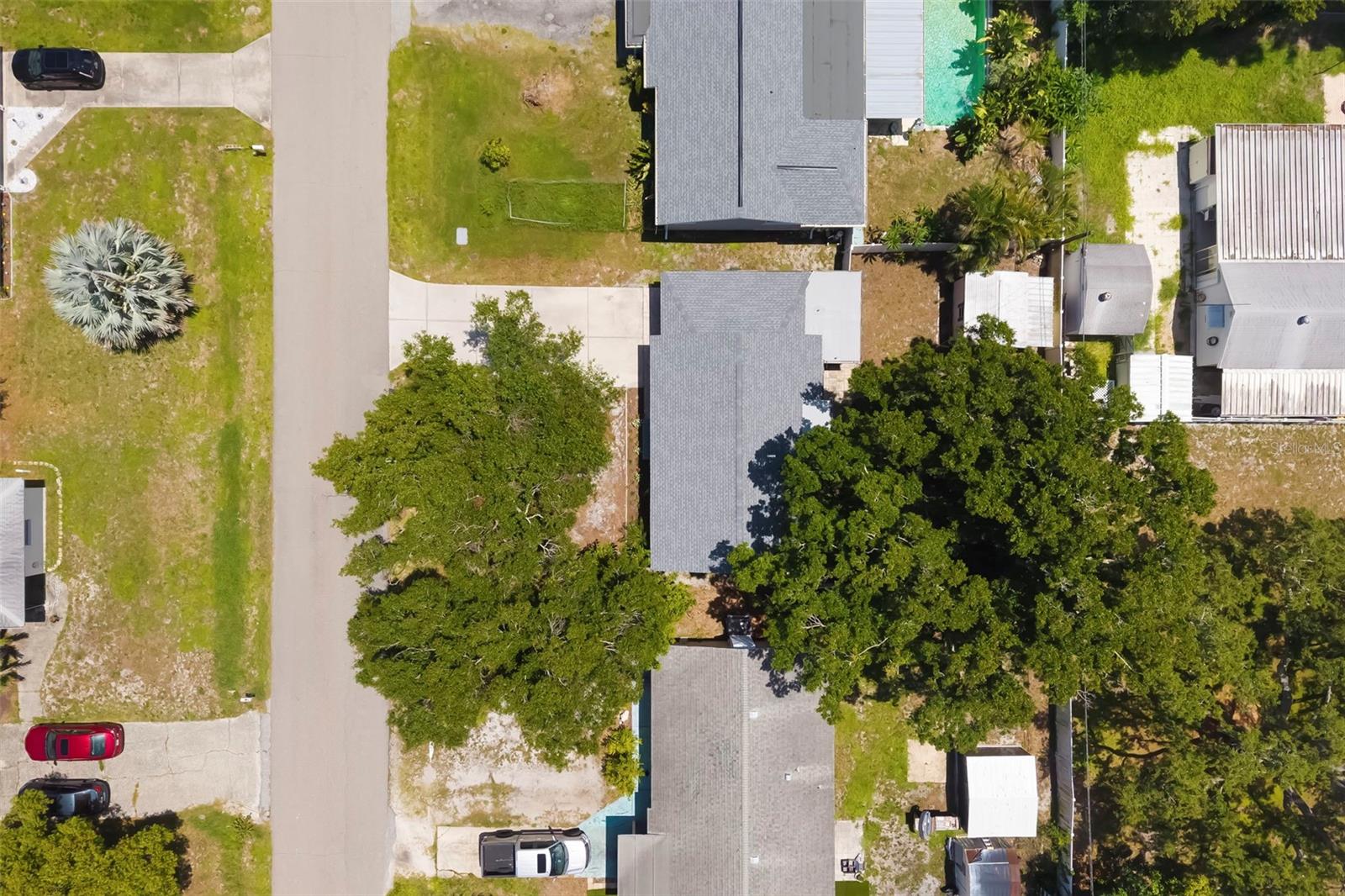 2702 Grand Cayman, Sarasota, FL 34231