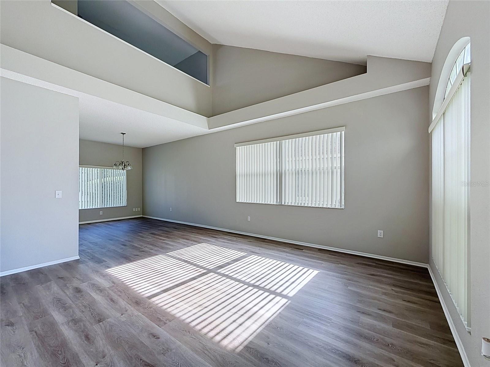 27402 Coral Springs, Wesley Chapel, FL 33544
