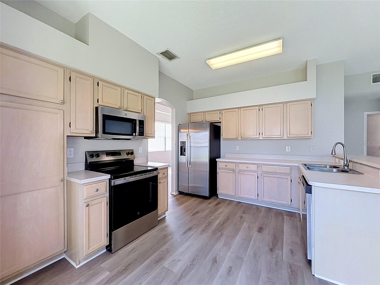 27402 Coral Springs, Wesley Chapel, FL 33544