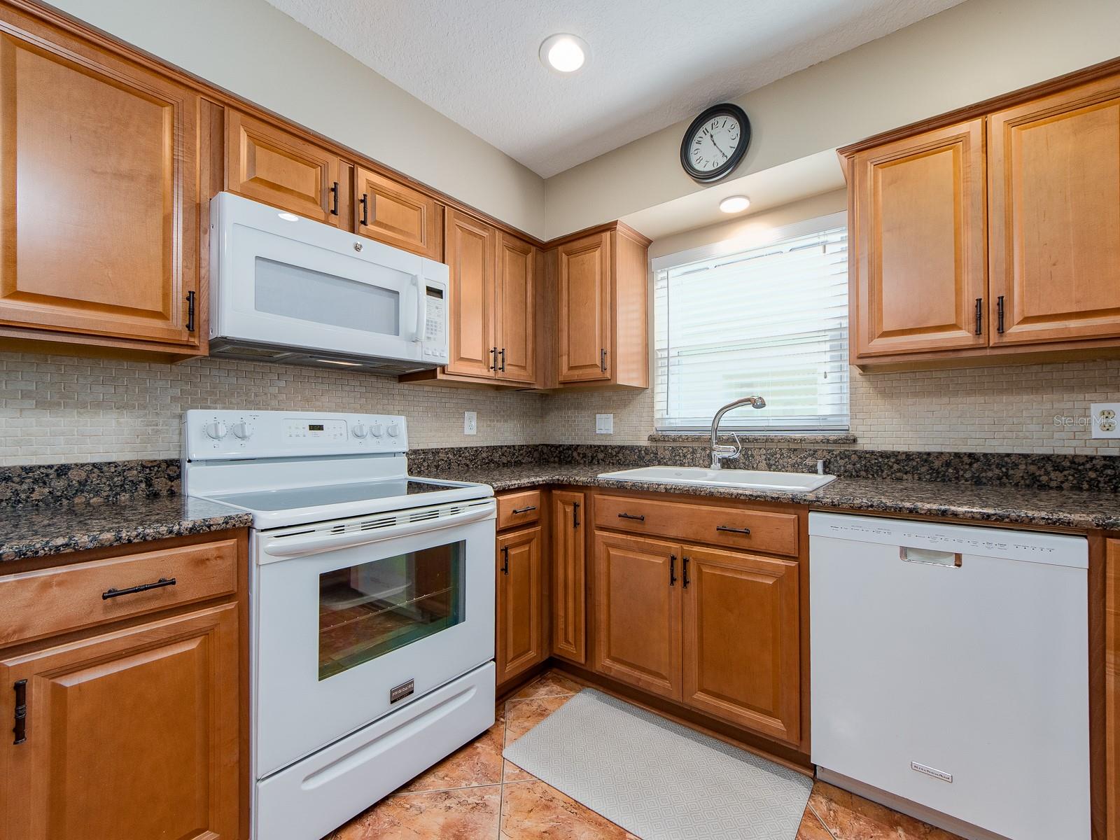 3253 Mcmath, Palm Harbor, FL 34684
