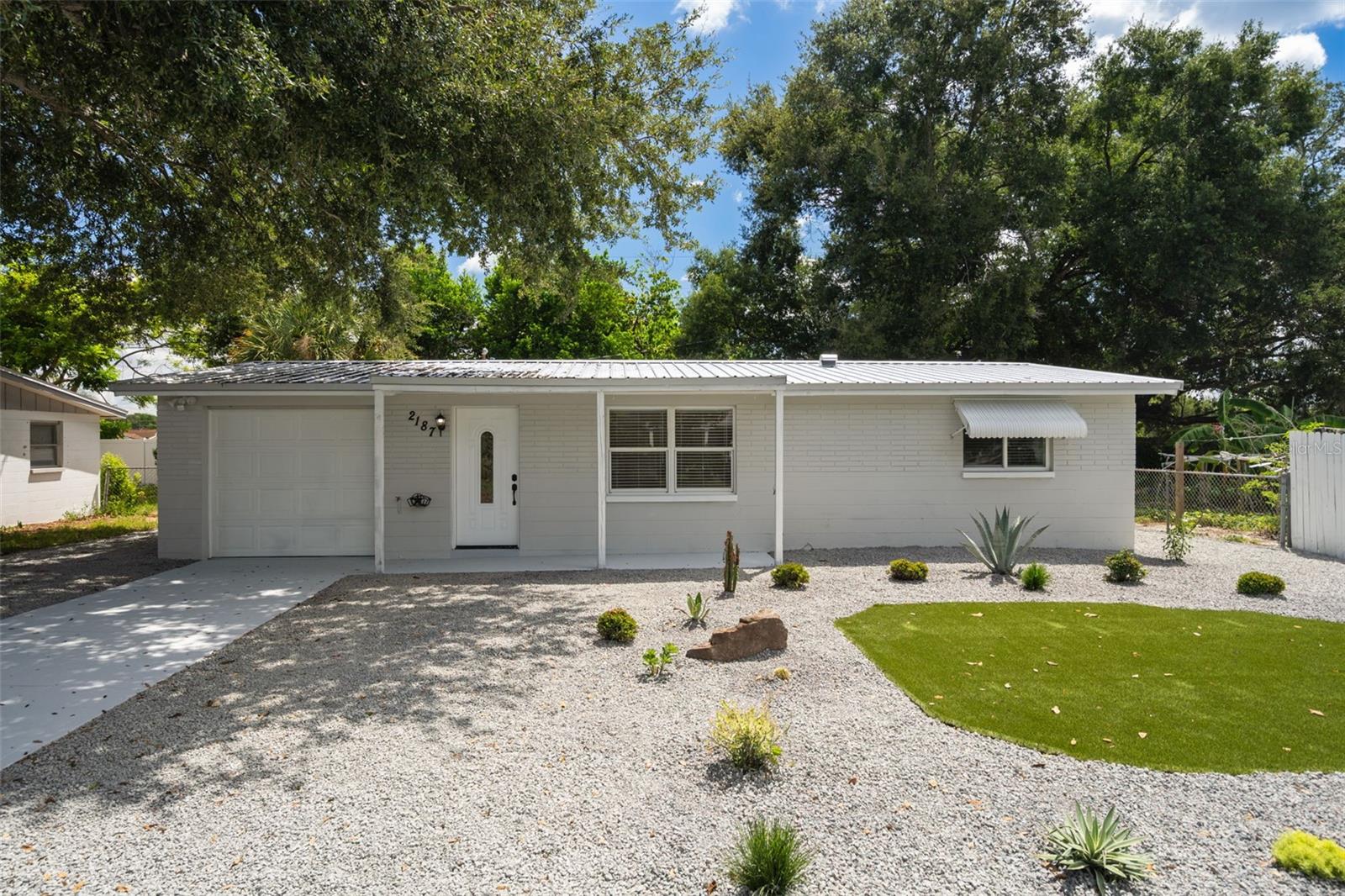 2187 Dixie Garden, Holiday, FL 34690