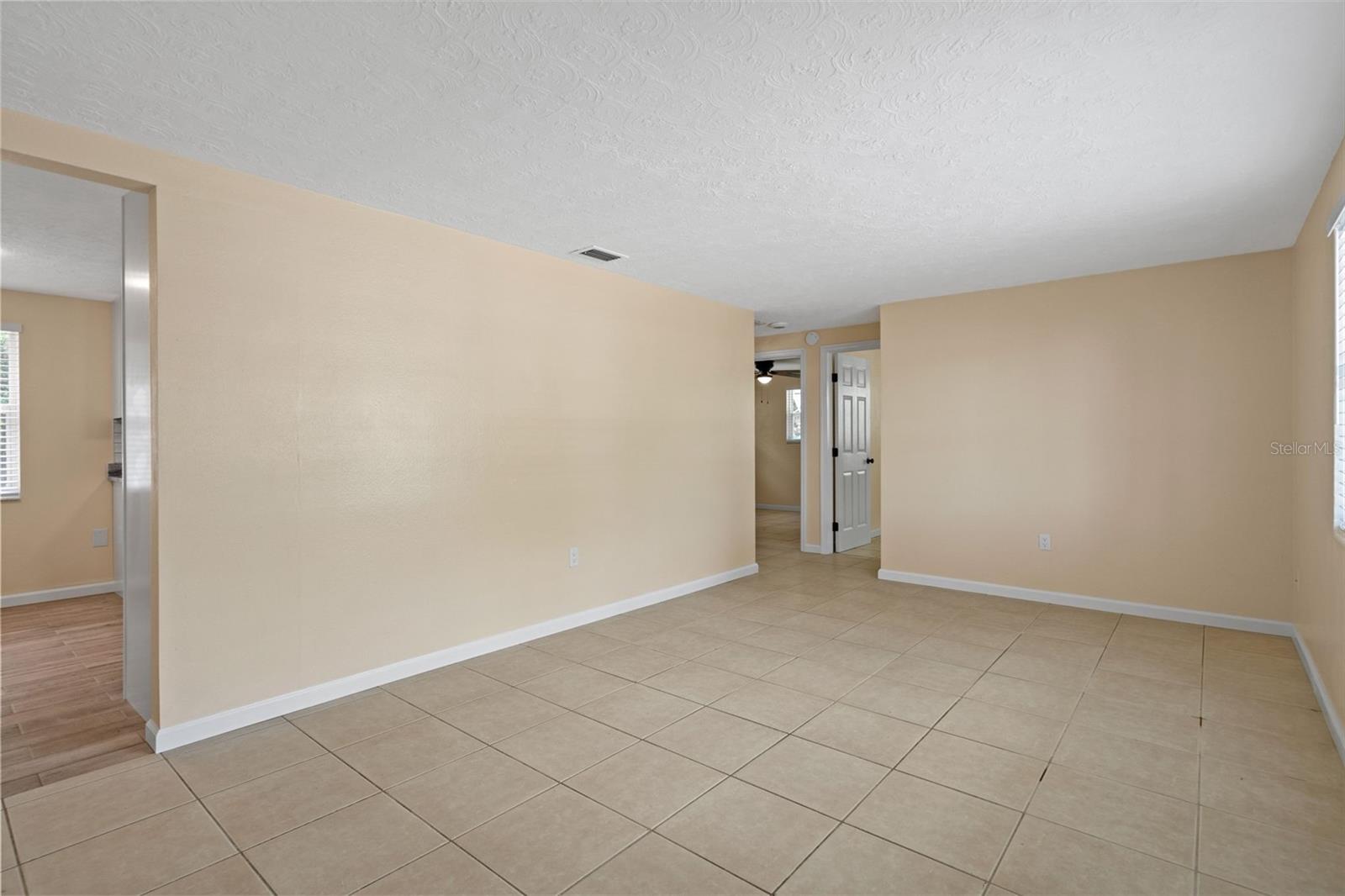 2187 Dixie Garden, Holiday, FL 34690