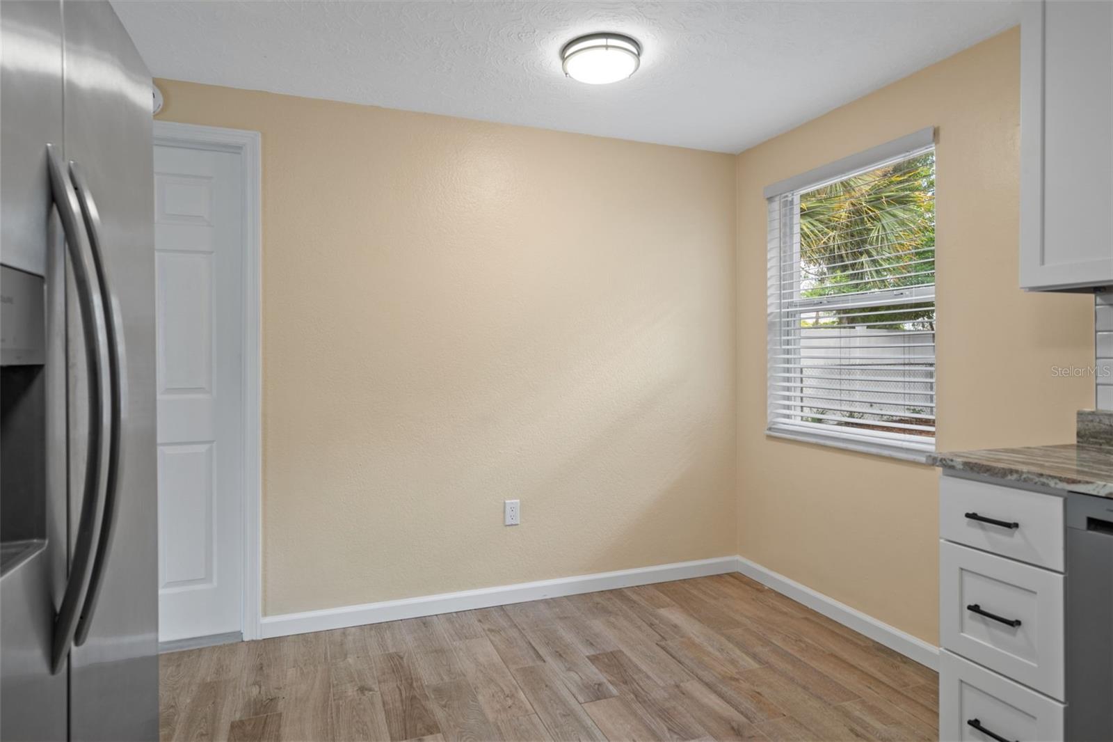 2187 Dixie Garden, Holiday, FL 34690