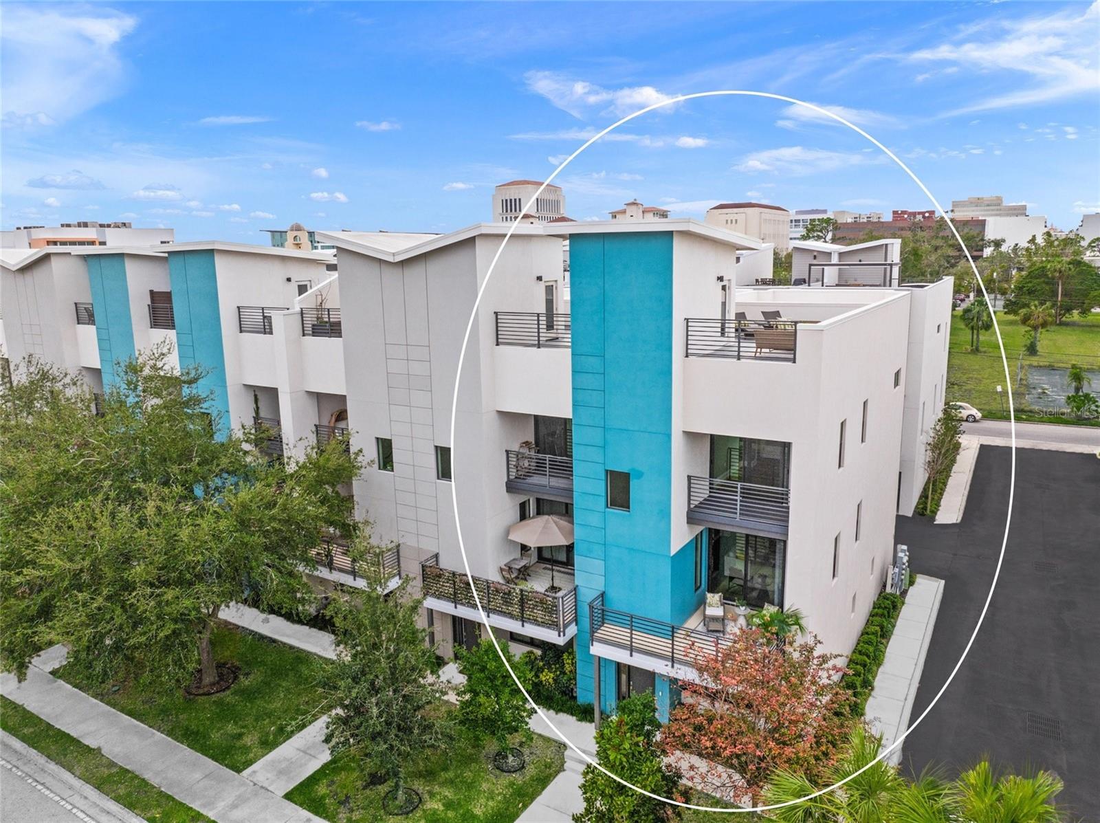 72 School, Sarasota, FL 34237