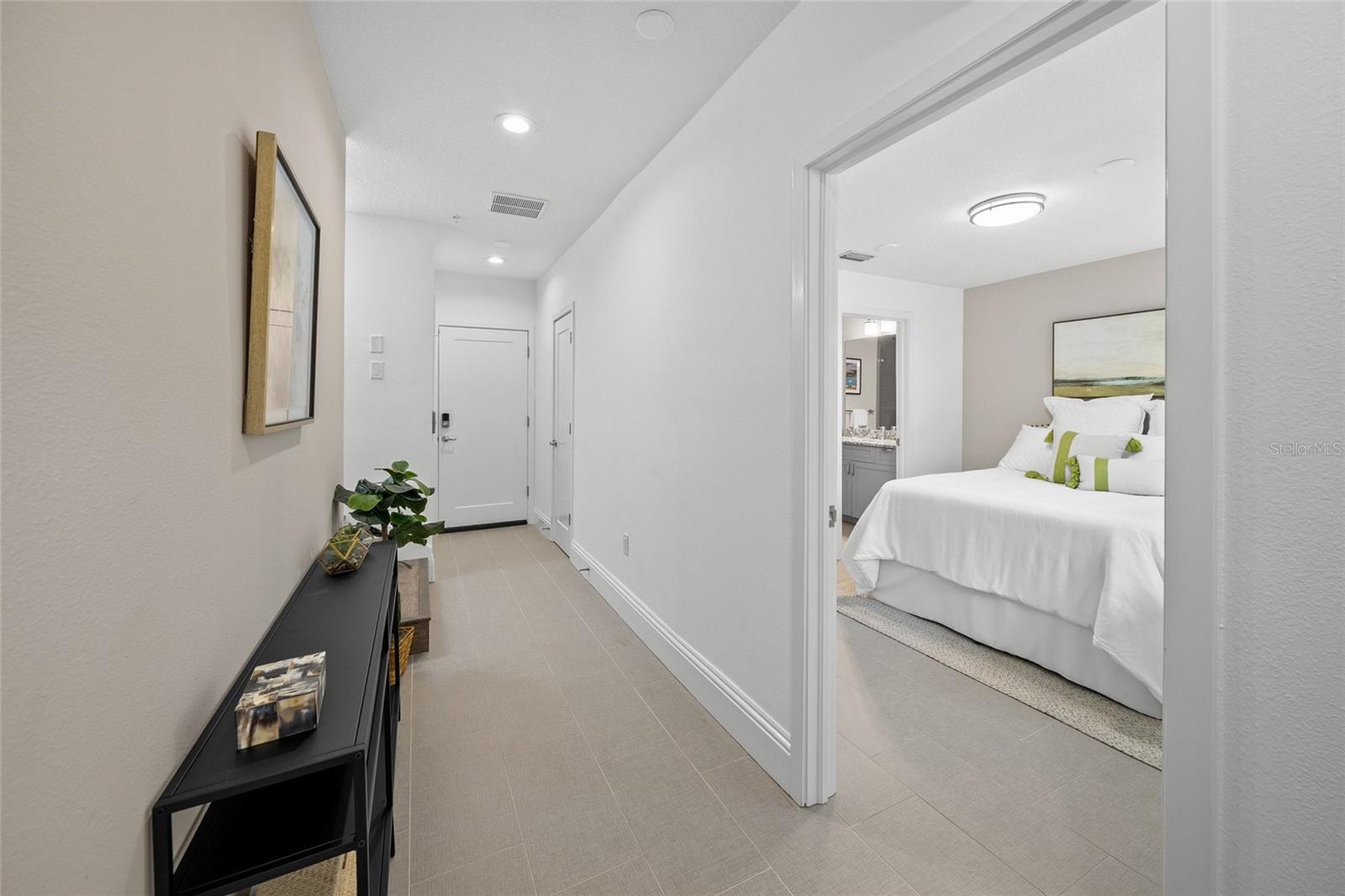 72 School, Sarasota, FL 34237