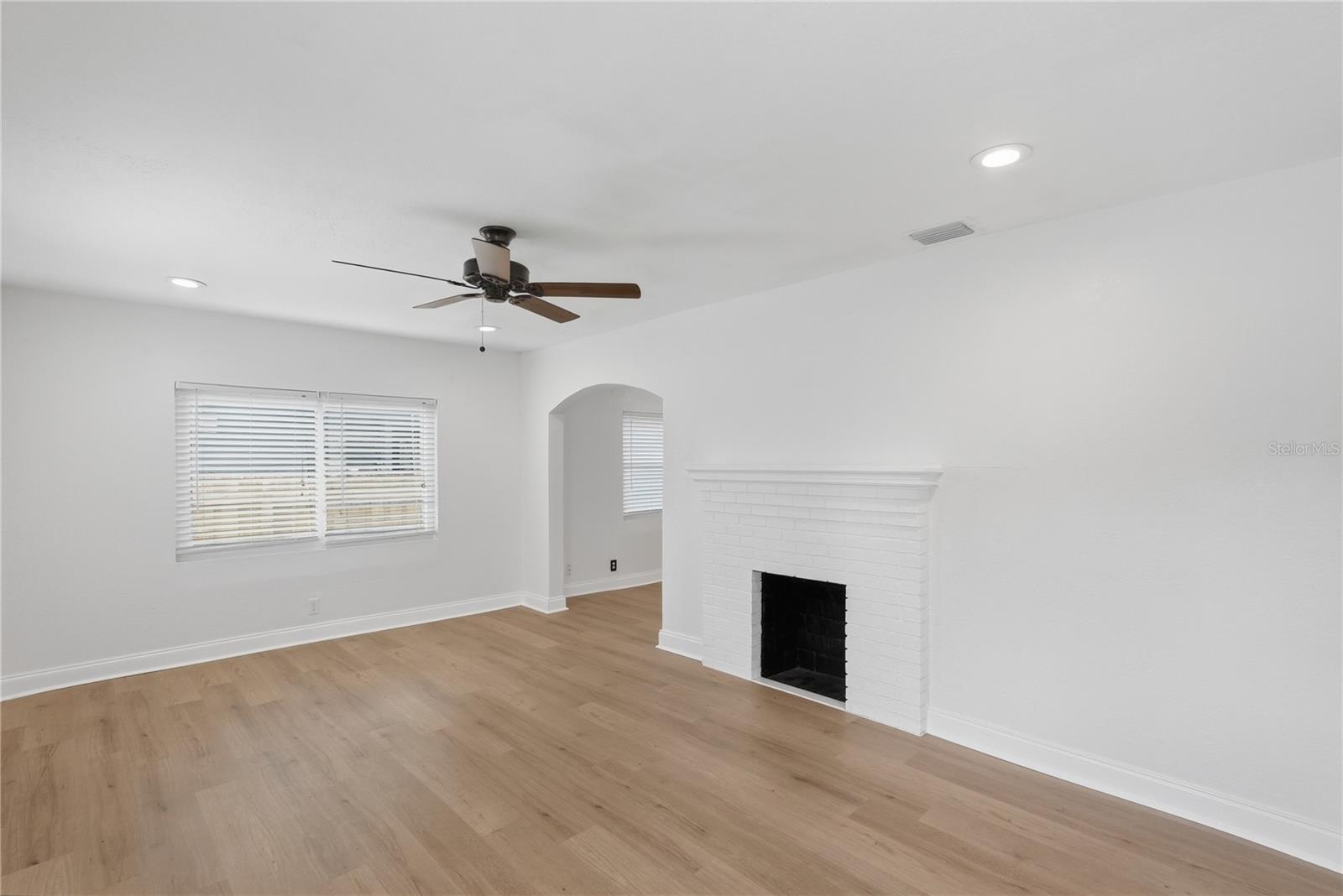 2861 17th, St Petersburg, FL 33713