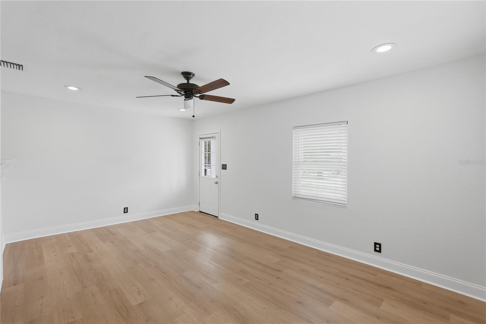 2861 17th, St Petersburg, FL 33713
