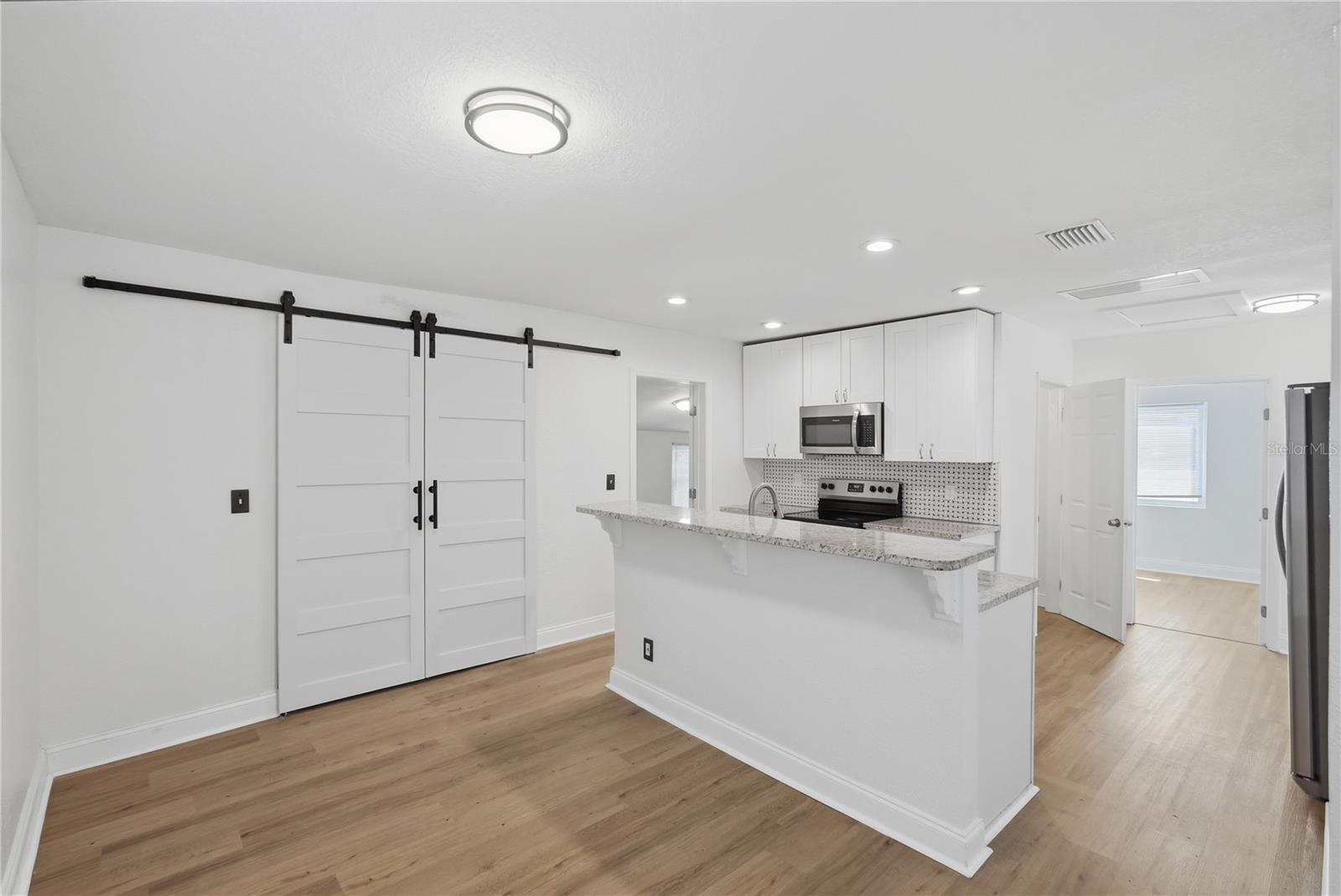 2861 17th, St Petersburg, FL 33713