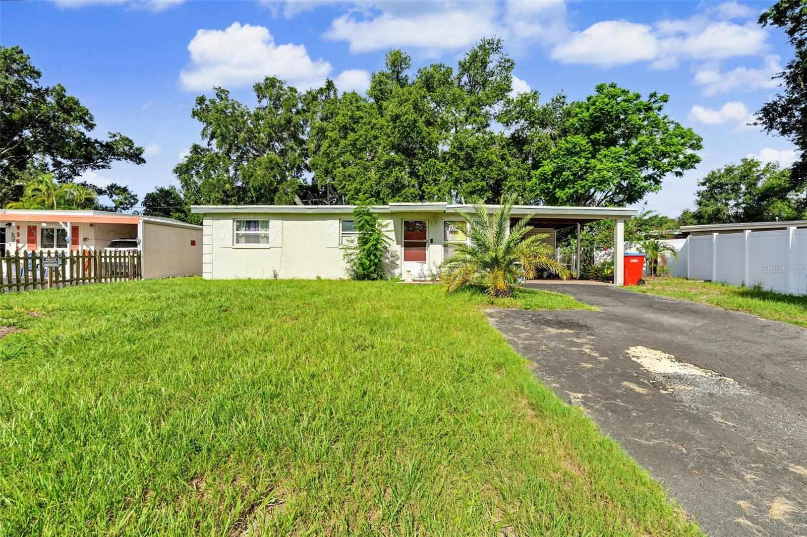 9374 84th, Seminole, FL 33777
