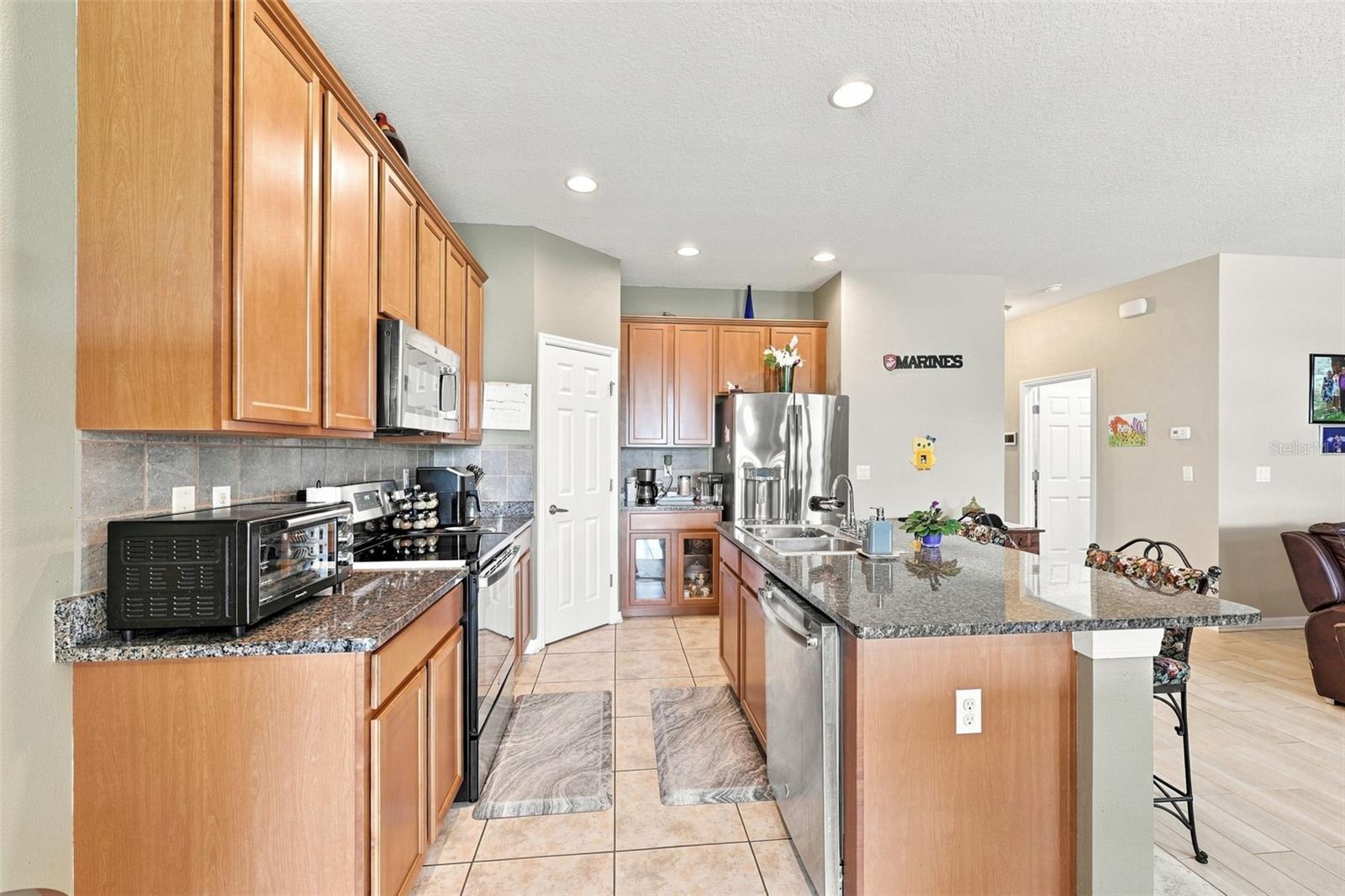 803 Parker Den, Ruskin, FL 33570
