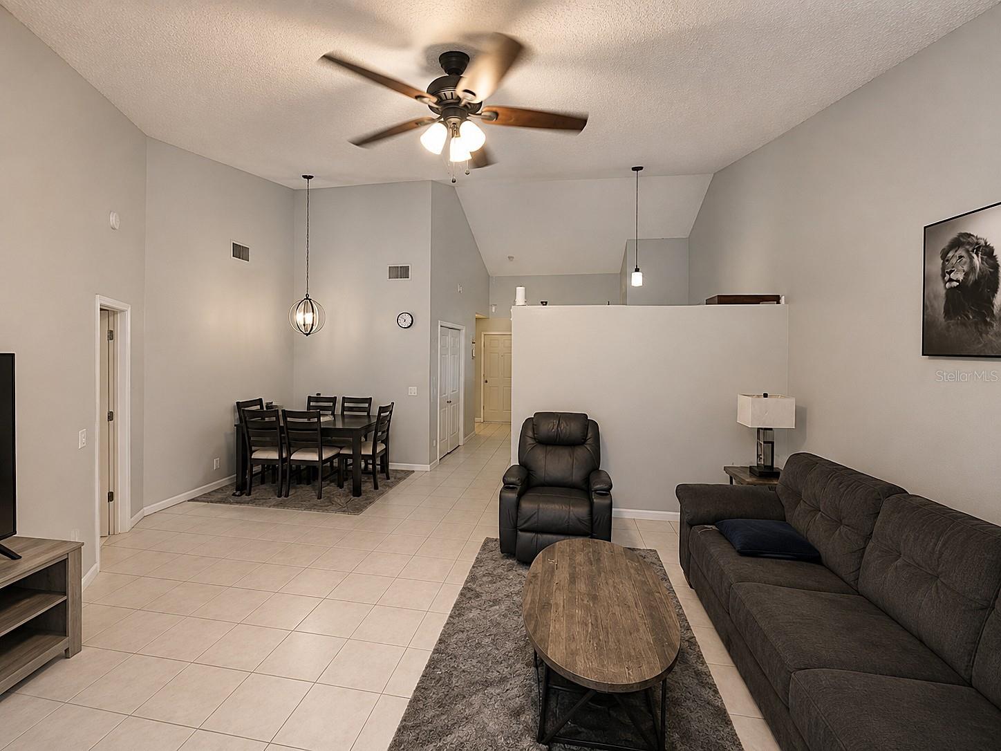 33 Peachtree, Boynton Beach, FL 33436