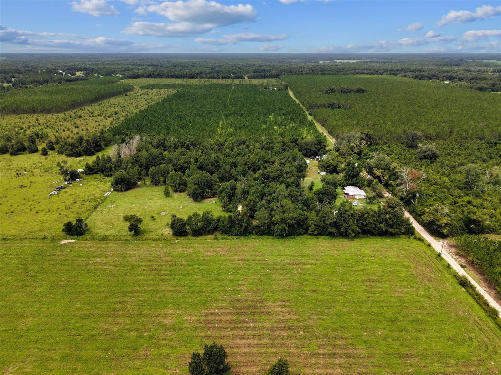 15518 192nd, O'brien, FL 32071
